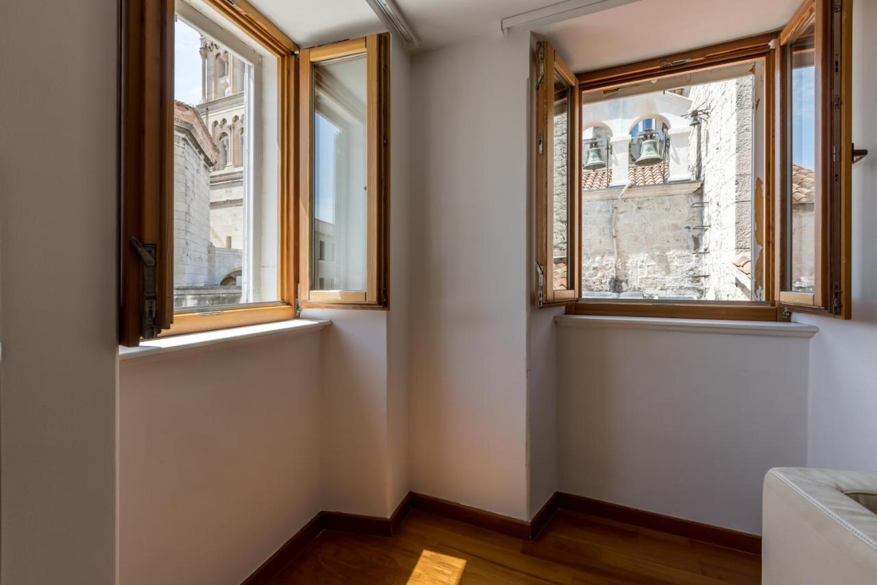 Peristil Apartment Split Exterior photo