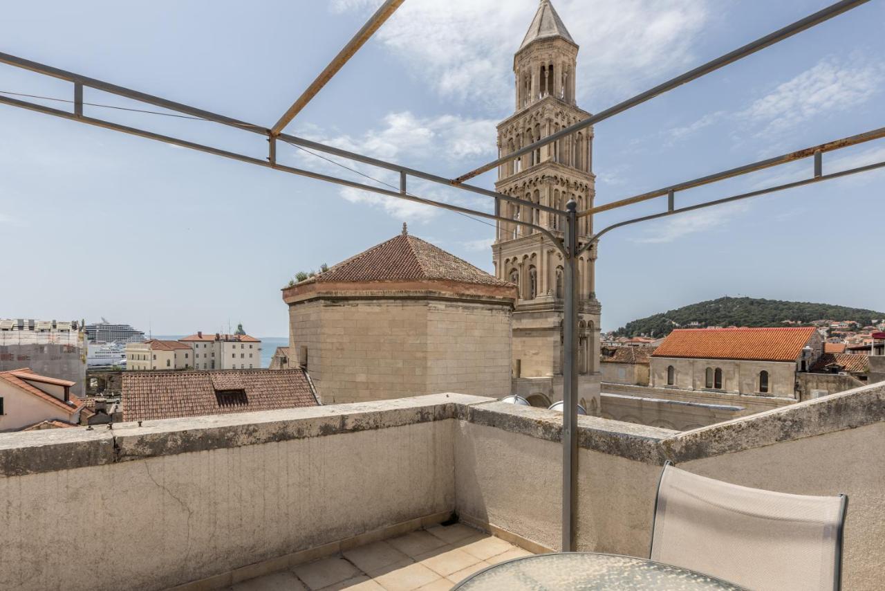 Peristil Apartment Split Exterior photo